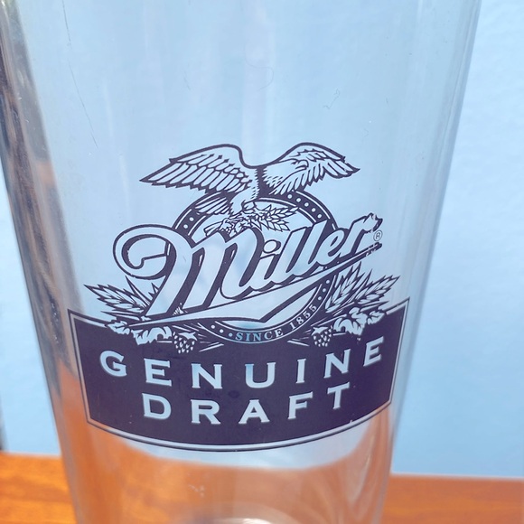 Vintage Frederick Miller Genuine Draft Beer Glasses Lot Of 2 With Black Graphic! - Picture 3 of 8